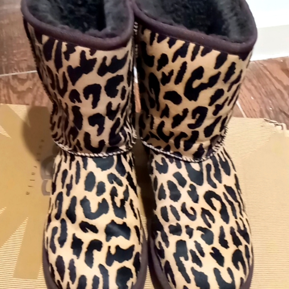 WMNS Ugg Boots